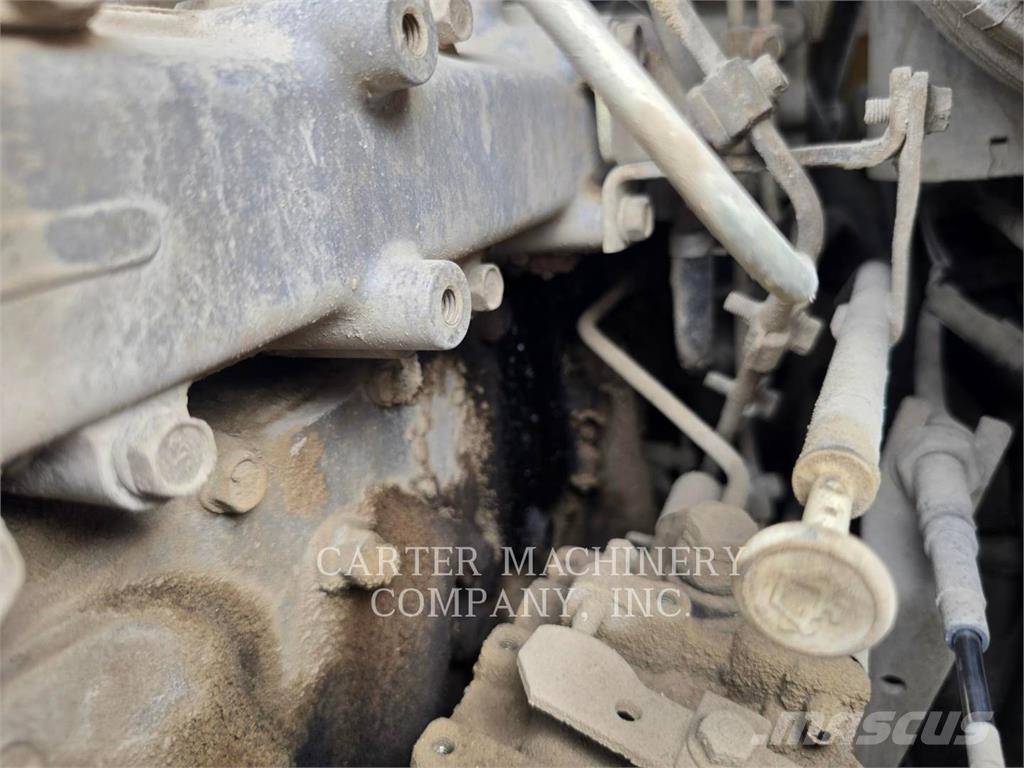 CAT 236B Kompaktlastare