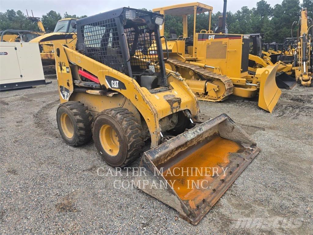 CAT 236B3 Kompaktlastare