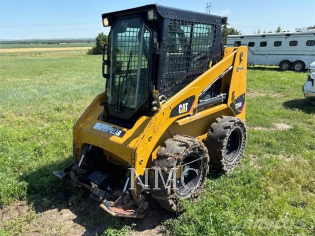 CAT 236B3 Kompaktlastare