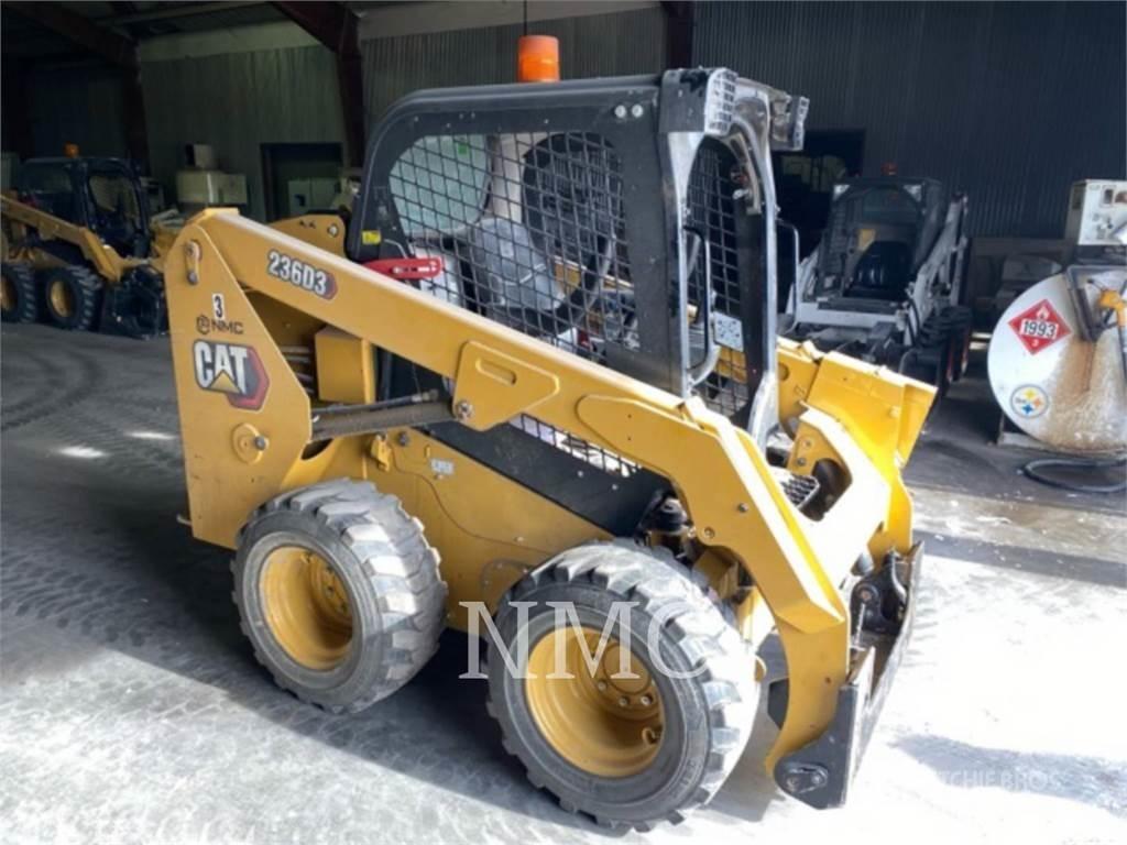 CAT 236D Kompaktlastare