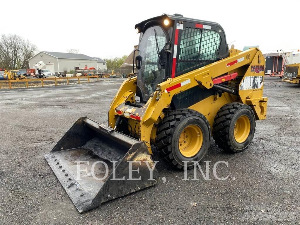 CAT 236D Kompaktlastare