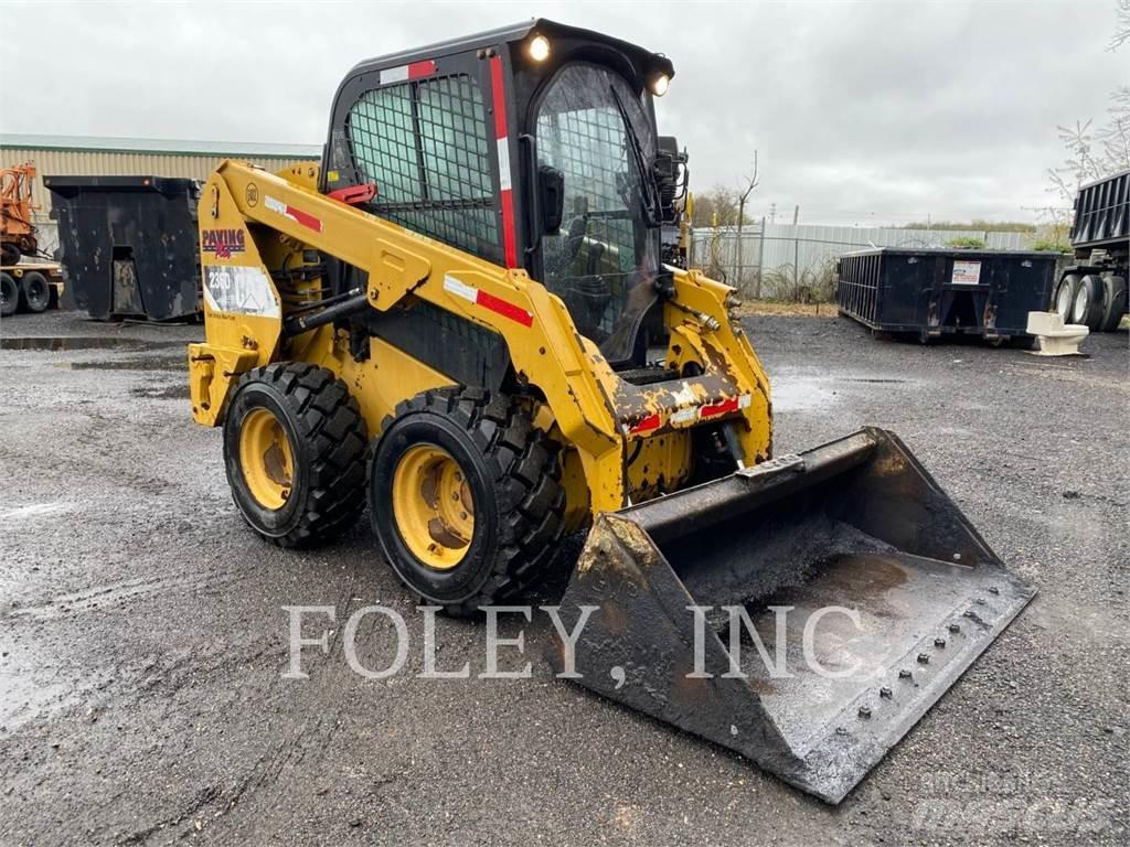 CAT 236D Kompaktlastare