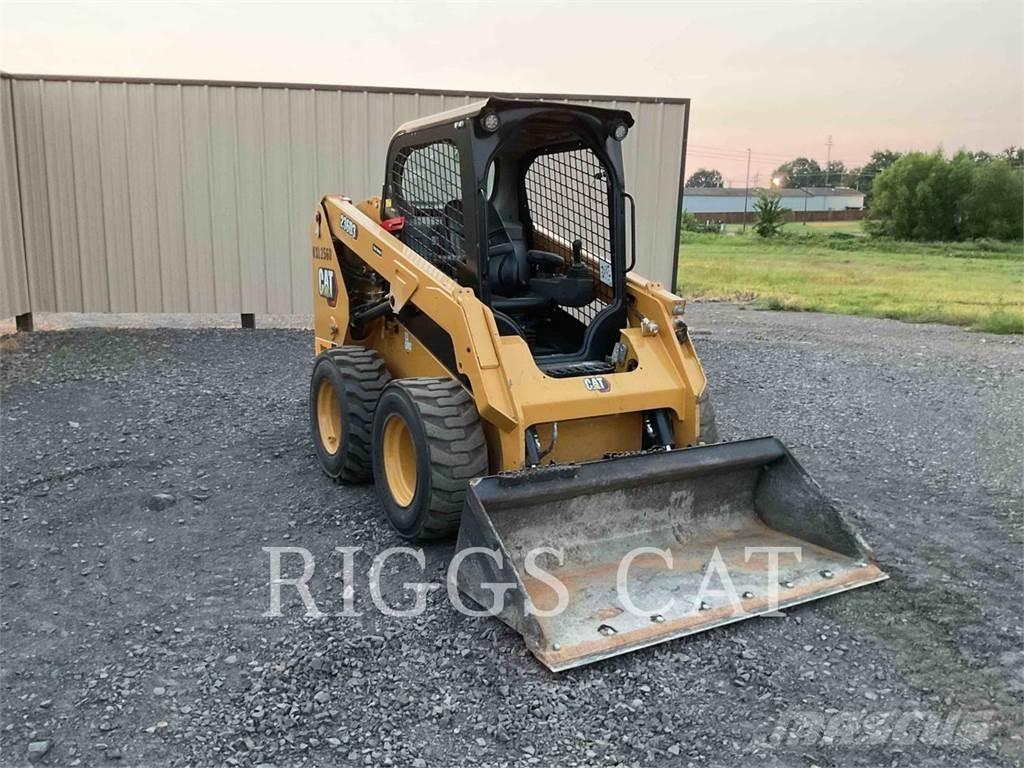 CAT 236D Kompaktlastare