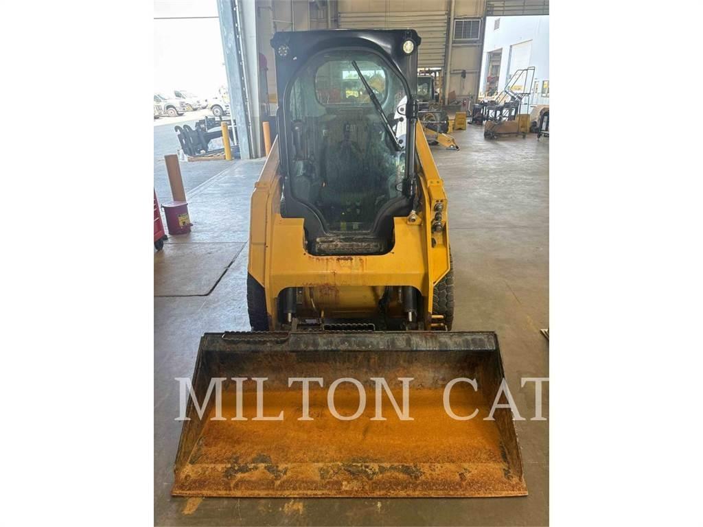 CAT 236D 3 Kompaktlastare