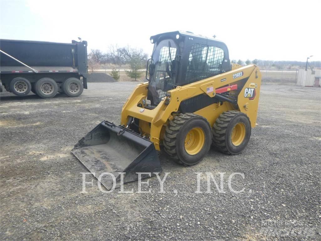 CAT 236D3 Kompaktlastare