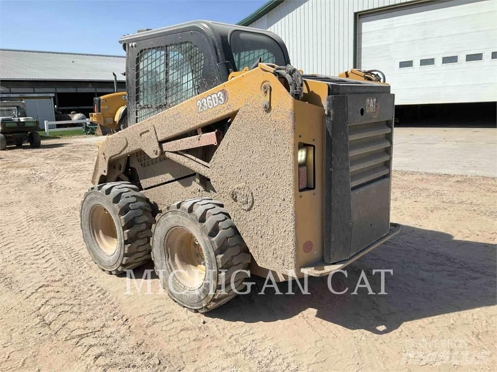CAT 236D3 A2Q Kompaktlastare