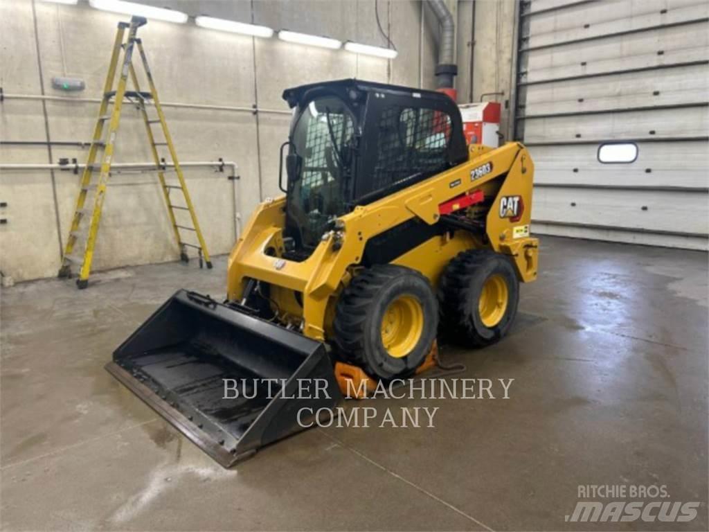CAT 236D3 C3H2 Kompaktlastare