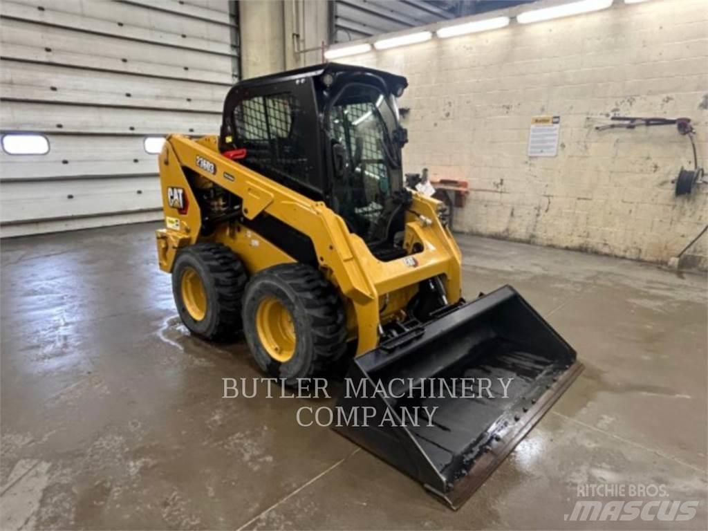 CAT 236D3 C3H2 Kompaktlastare