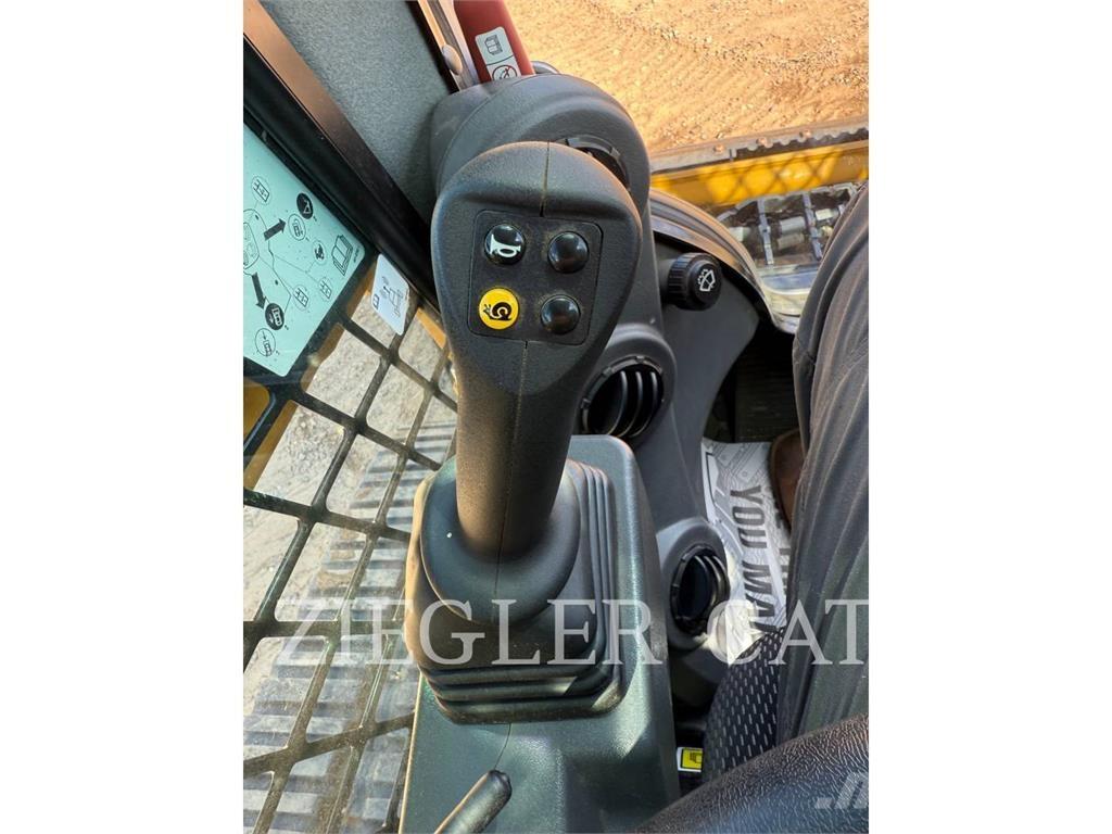 CAT 239D3 Bandlastare