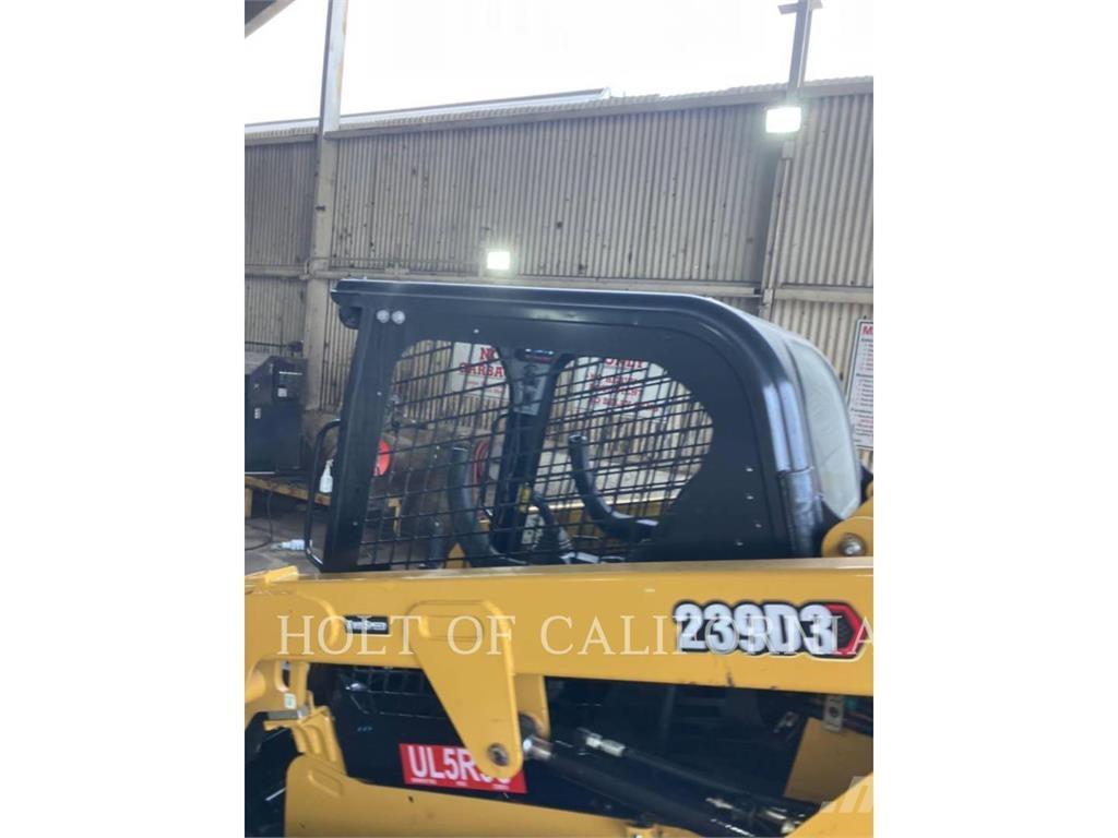 CAT 239D3 Kompaktlastare