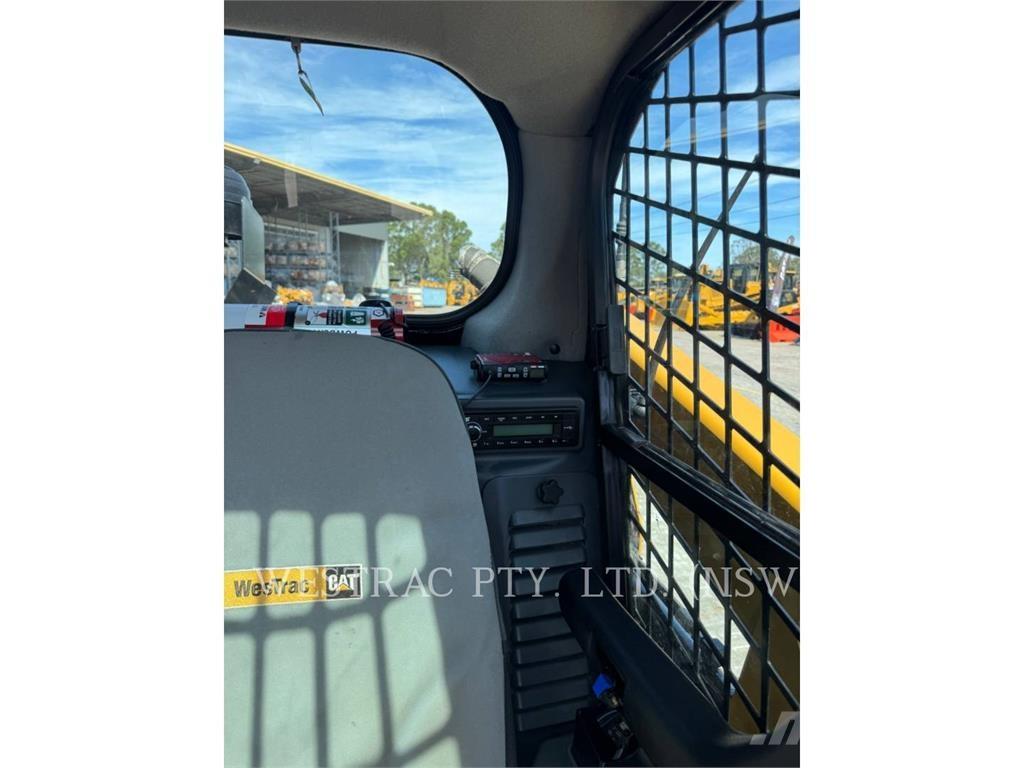 CAT 239D3 Bandlastare