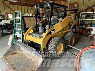 CAT 242B Kompaktlastare