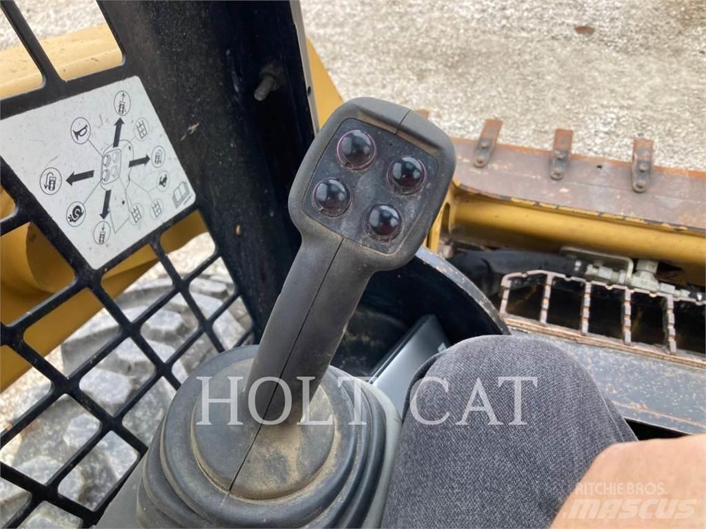 CAT 242D Kompaktlastare