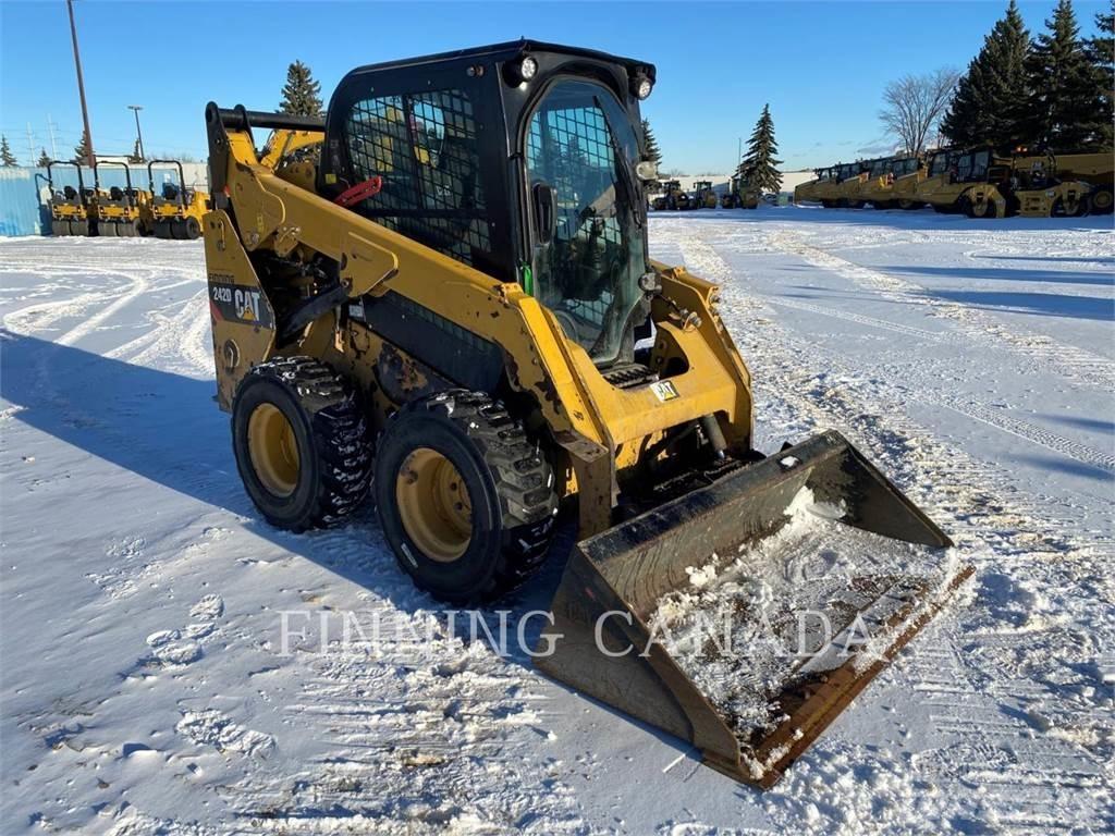 CAT 242D Kompaktlastare