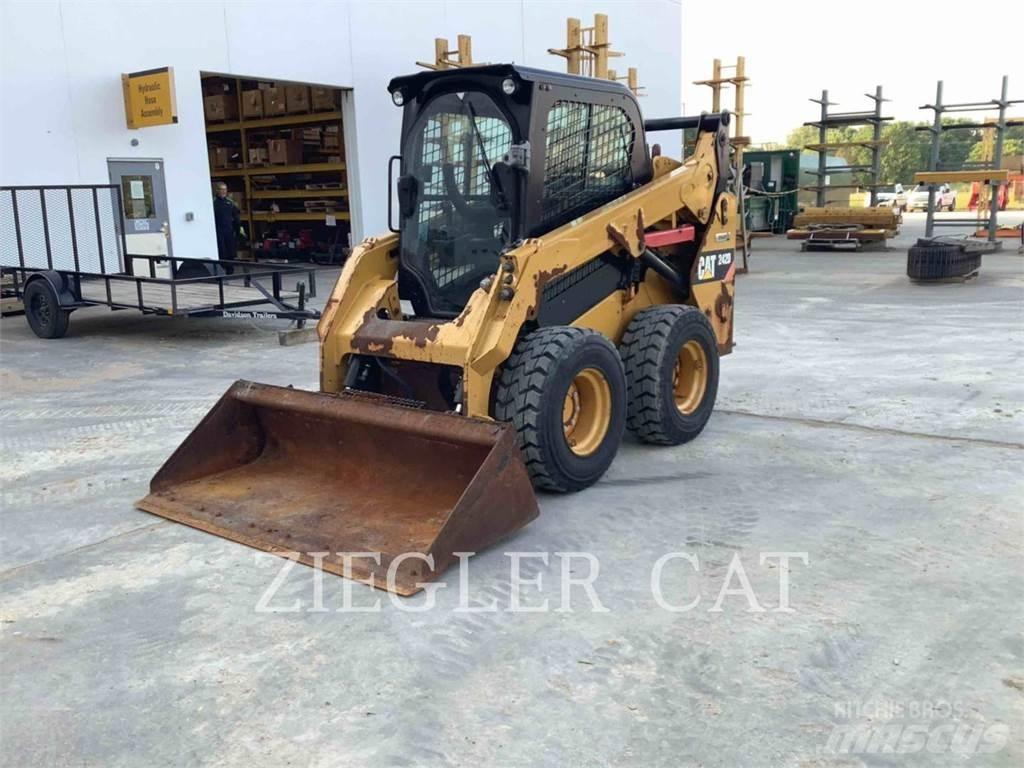 CAT 242D Kompaktlastare