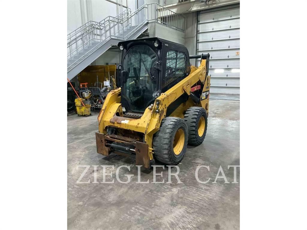 CAT 242D Kompaktlastare