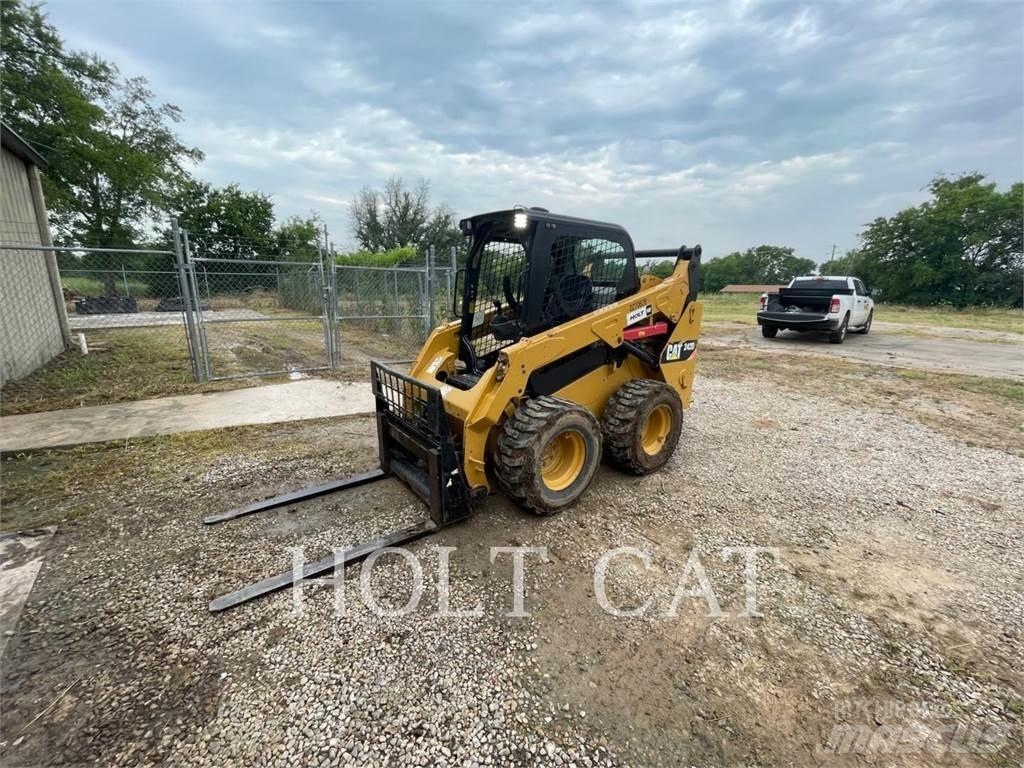 CAT 242D Kompaktlastare