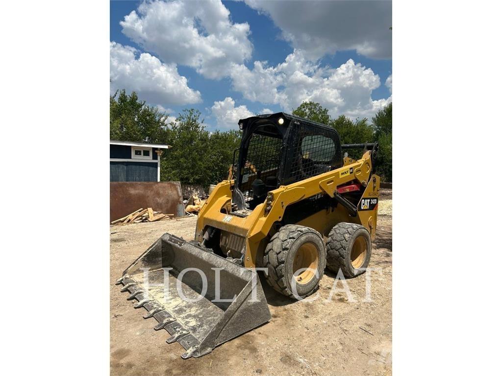 CAT 242D Kompaktlastare