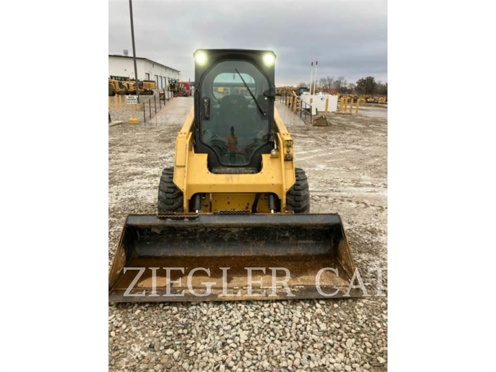 CAT 242D3 Kompaktlastare