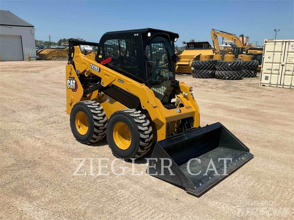 CAT 242D3 Kompaktlastare