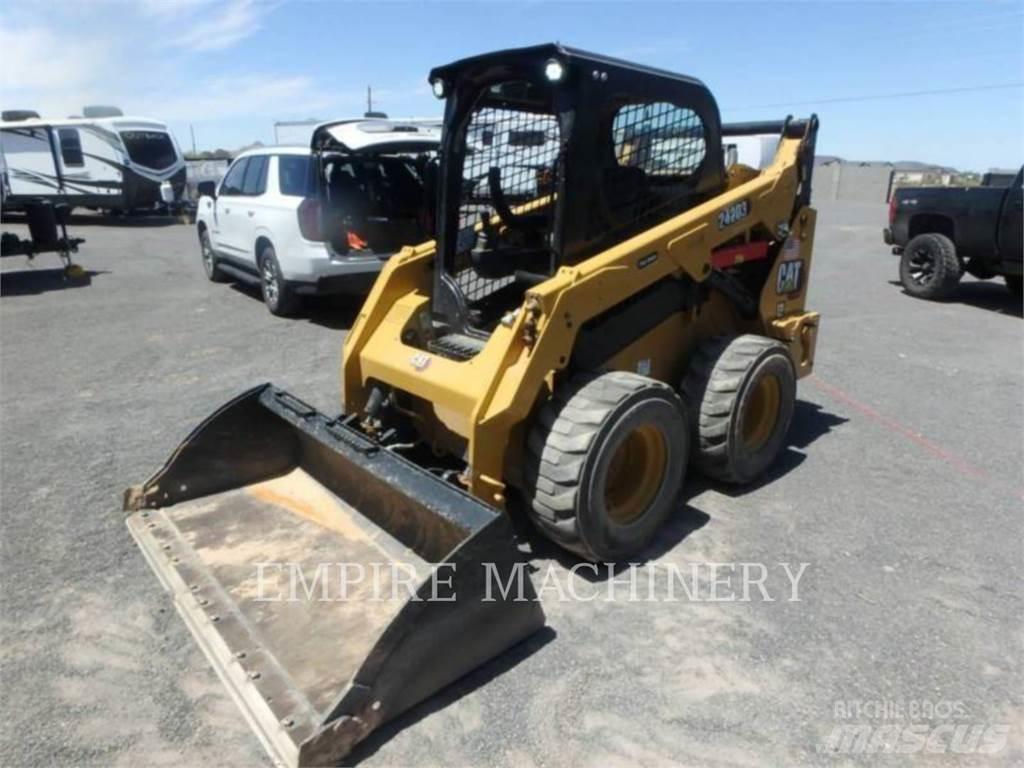 CAT 242D3 Kompaktlastare