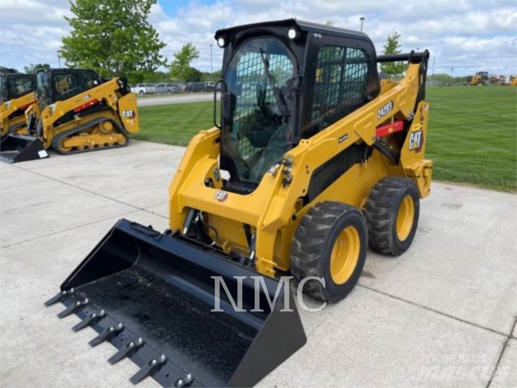 CAT 242D3 Kompaktlastare