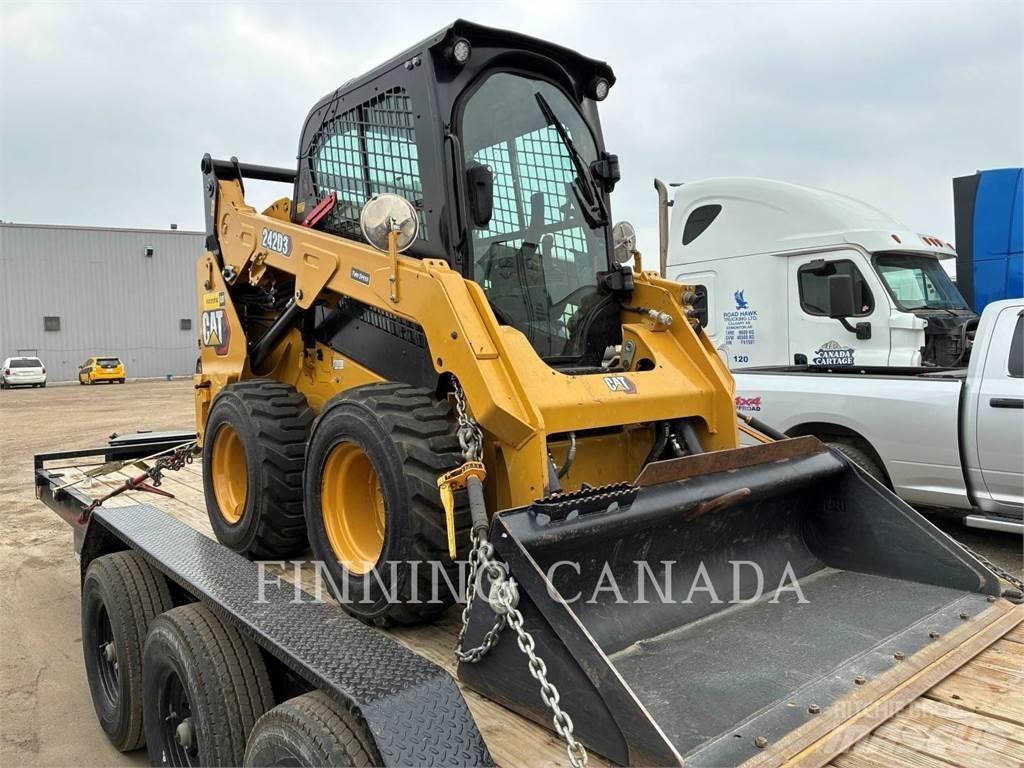 CAT 242D3 Kompaktlastare