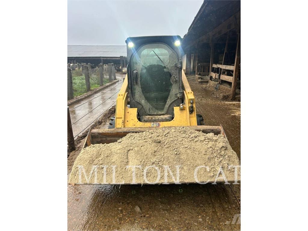 CAT 242D3 Kompaktlastare