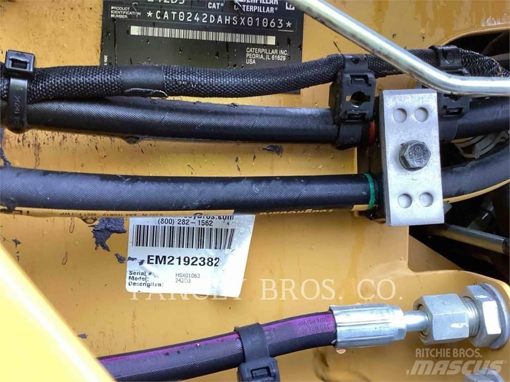 CAT 242D3 AC Kompaktlastare