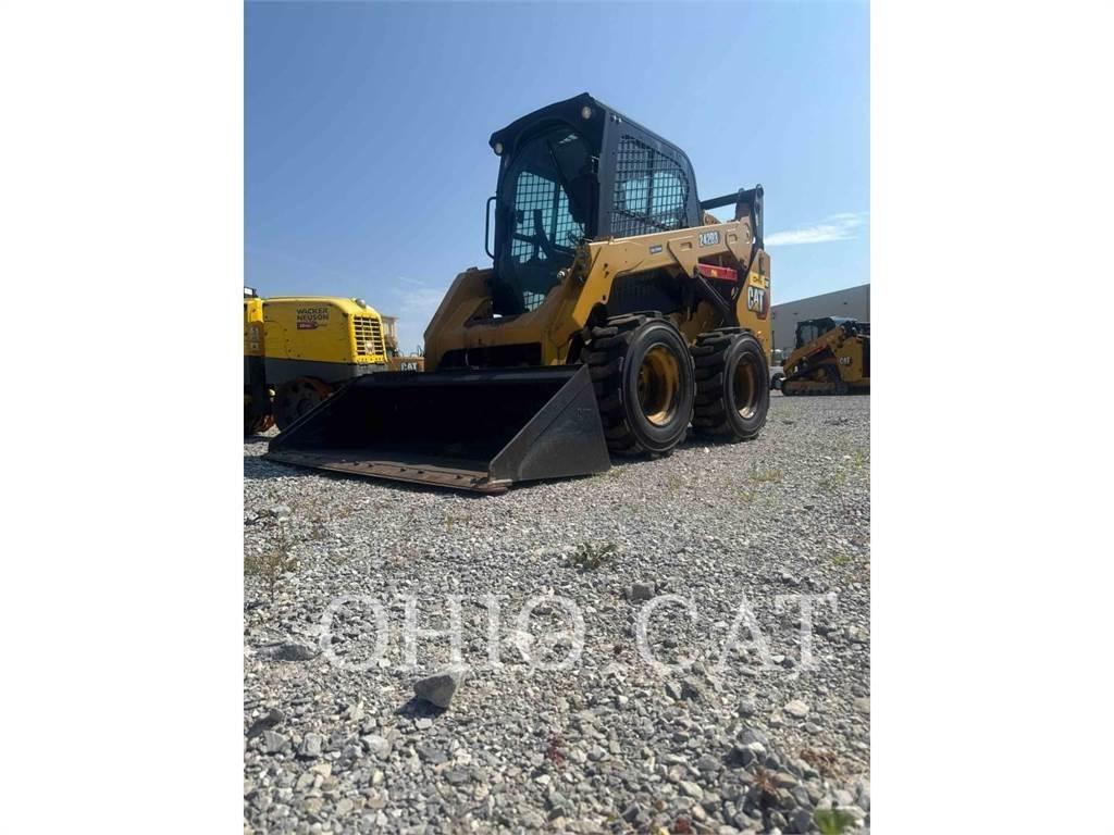 CAT 242D3 C3H2 Kompaktlastare