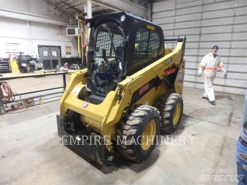 CAT 242D3 CA Kompaktlastare