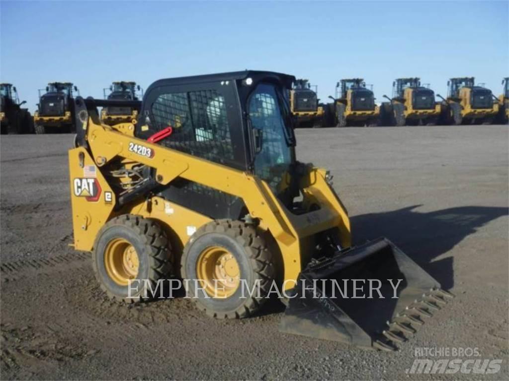 CAT 242D3 CA Kompaktlastare