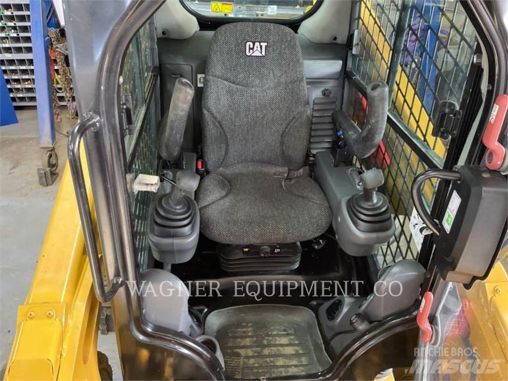 CAT 246D Kompaktlastare