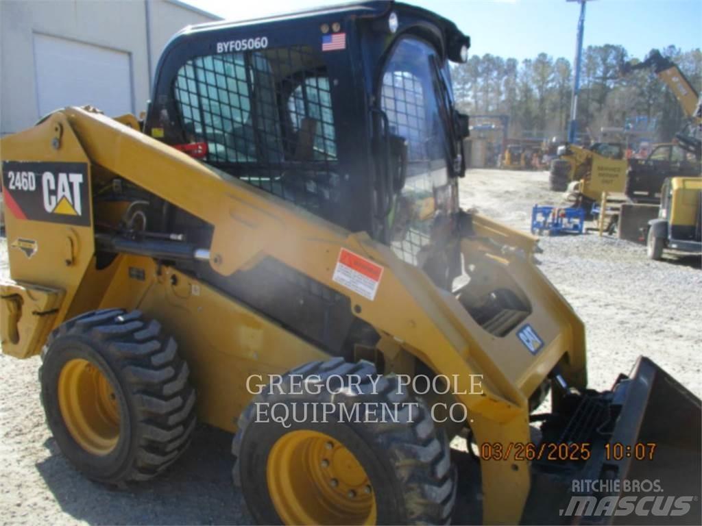 CAT 246D Kompaktlastare