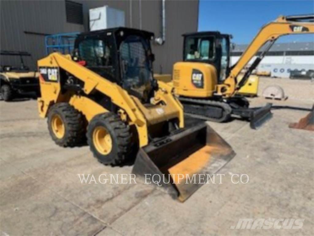 CAT 246D Kompaktlastare