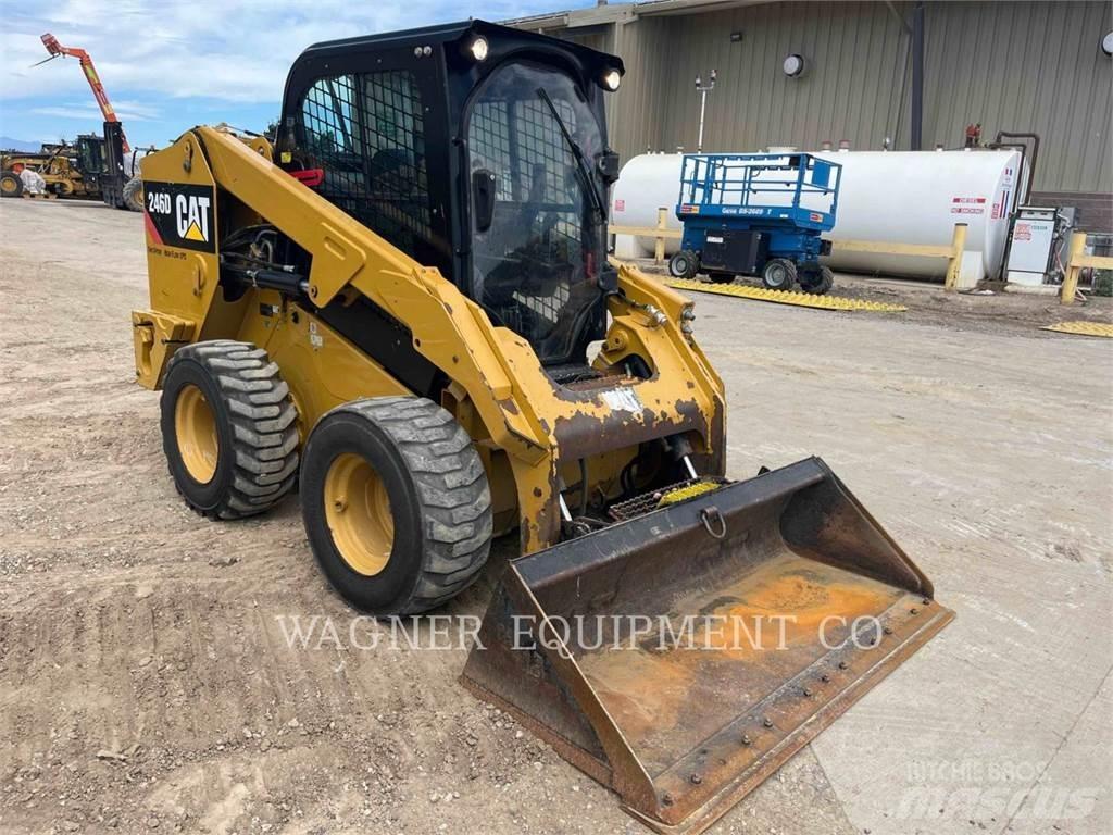 CAT 246D HF Kompaktlastare