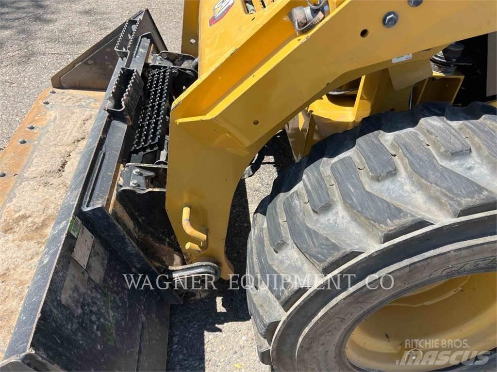 CAT 246D3 Kompaktlastare