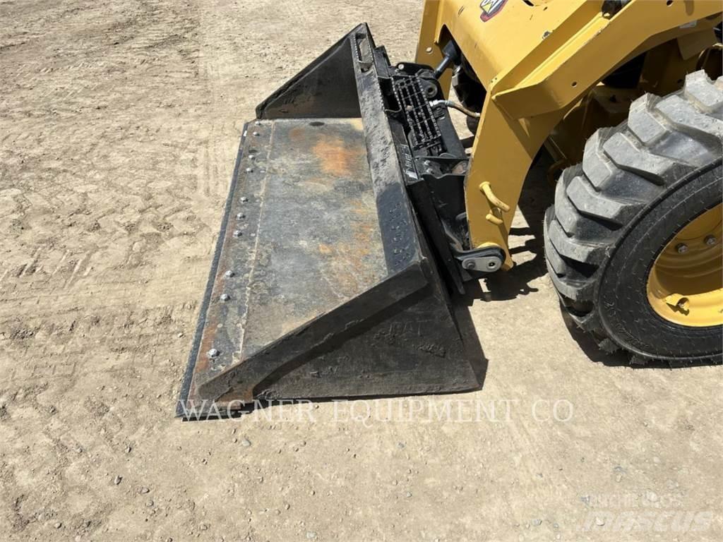 CAT 246D3 Kompaktlastare