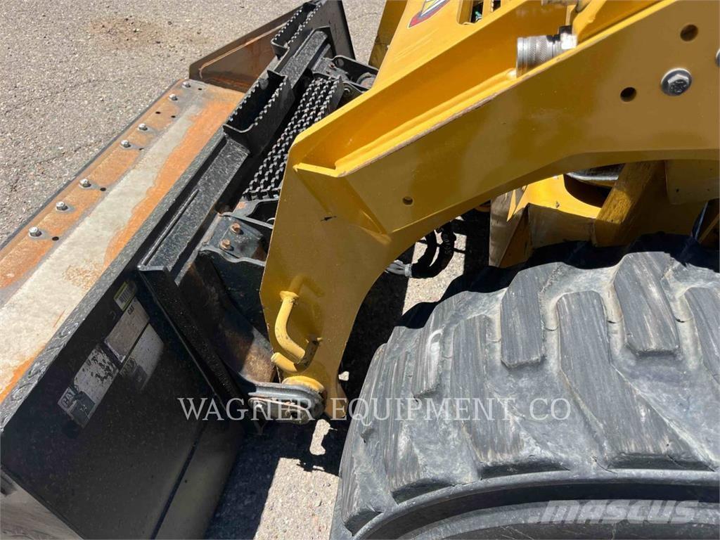 CAT 246D3 Kompaktlastare