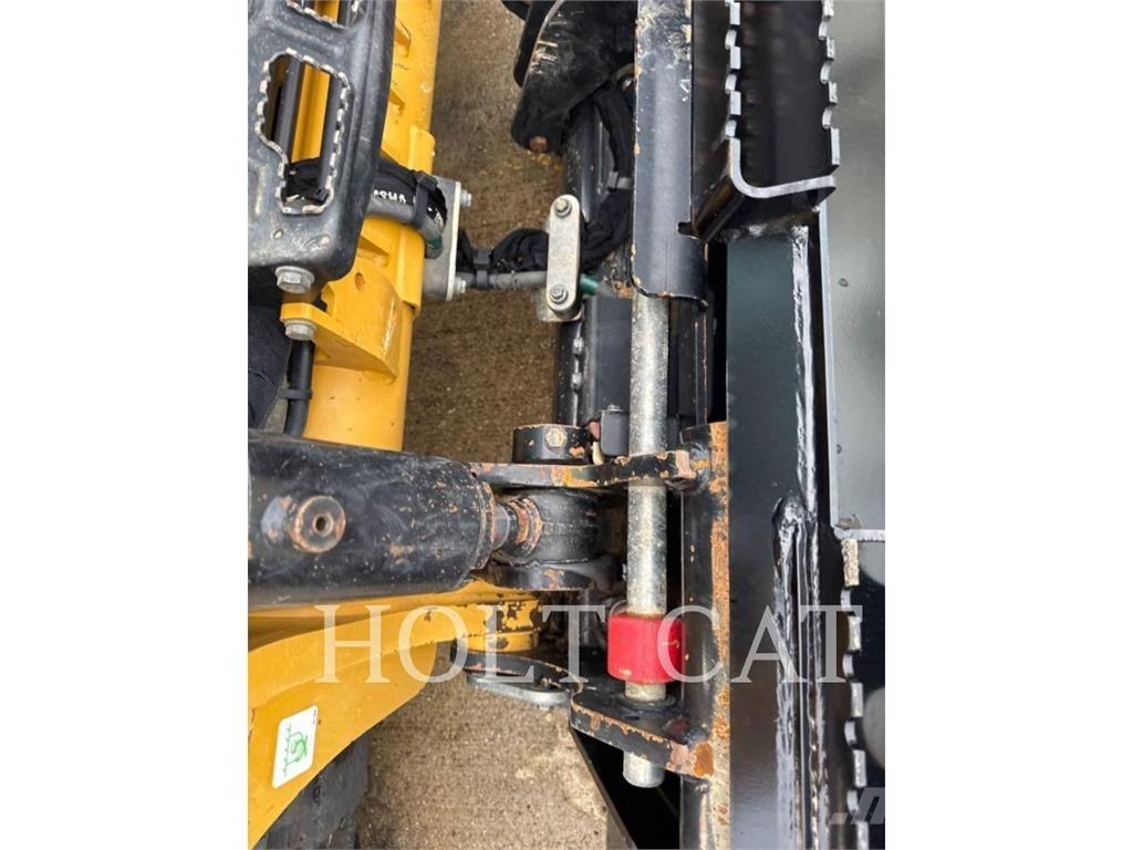 CAT 255 CAB Kompaktlastare