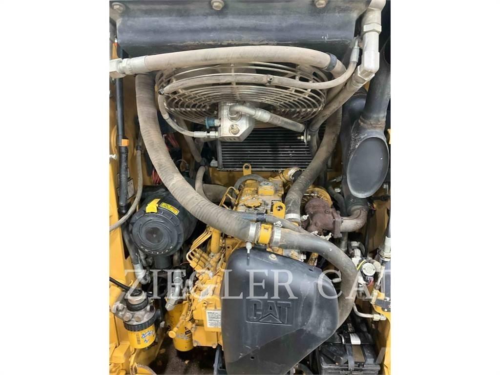 CAT 257B2 Bandlastare