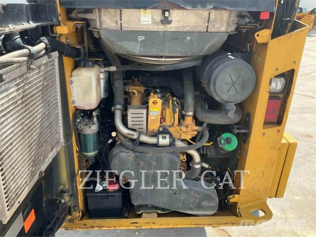 CAT 257D Bandlastare