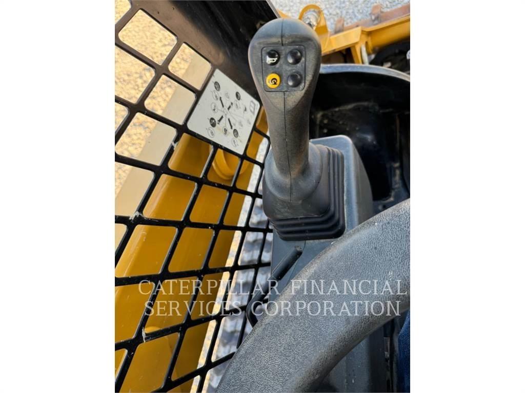 CAT 259D3 Bandlastare