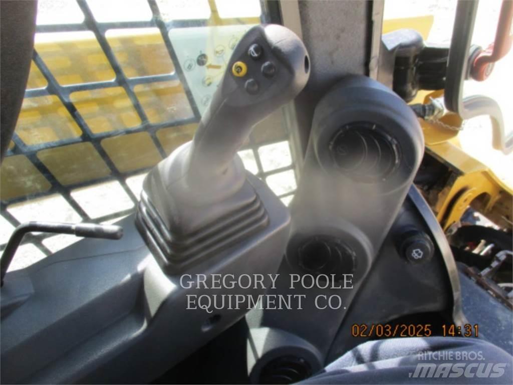 CAT 259D3 Bandlastare