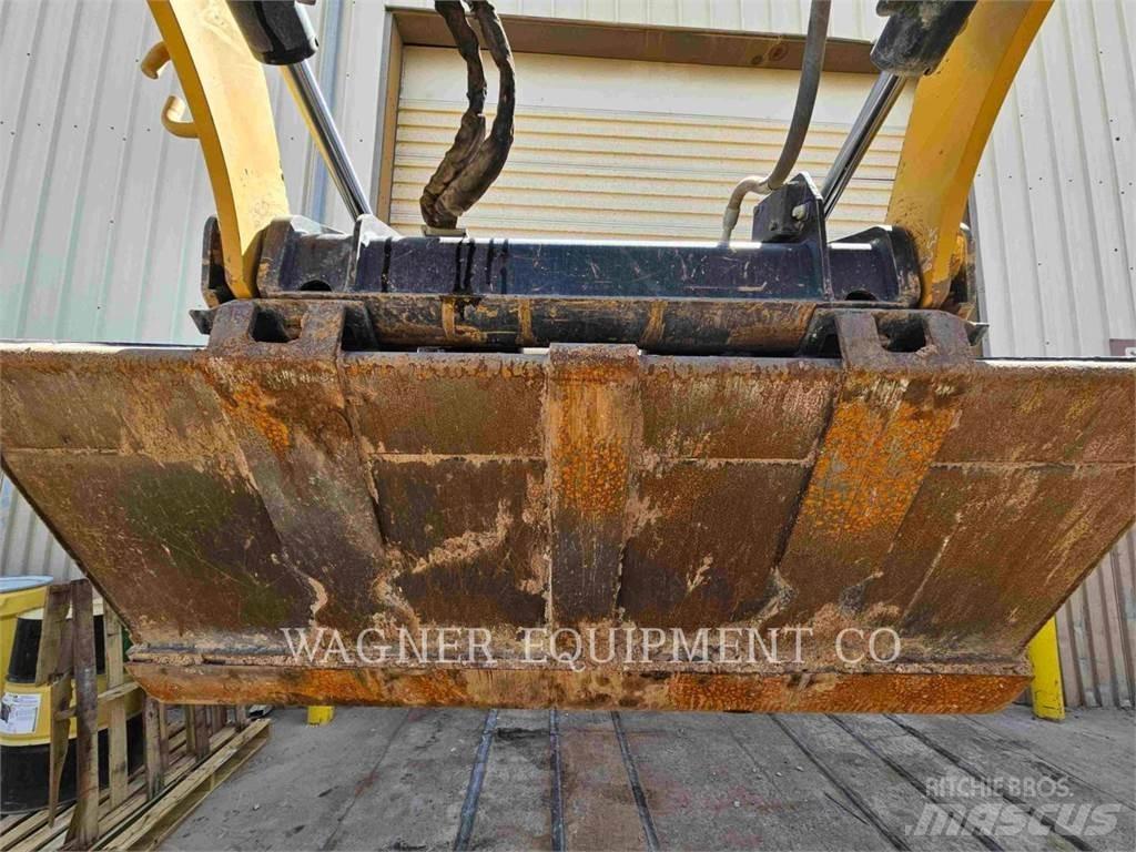 CAT 259D3 Bandlastare