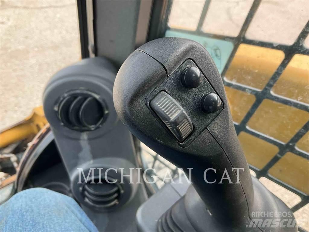 CAT 259D3 Bandlastare