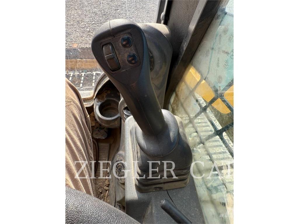 CAT 259D3 Bandlastare