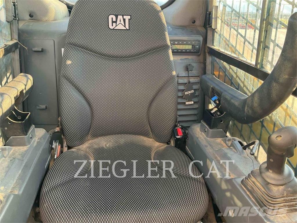 CAT 259D3 Bandlastare