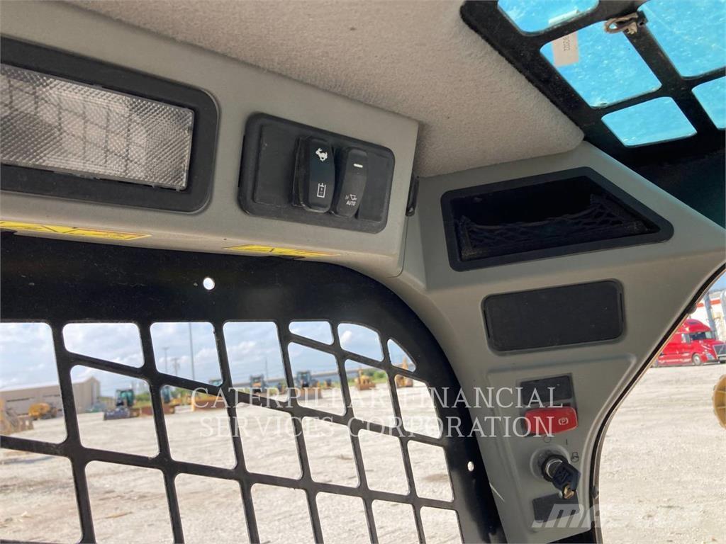 CAT 259D3 Bandlastare