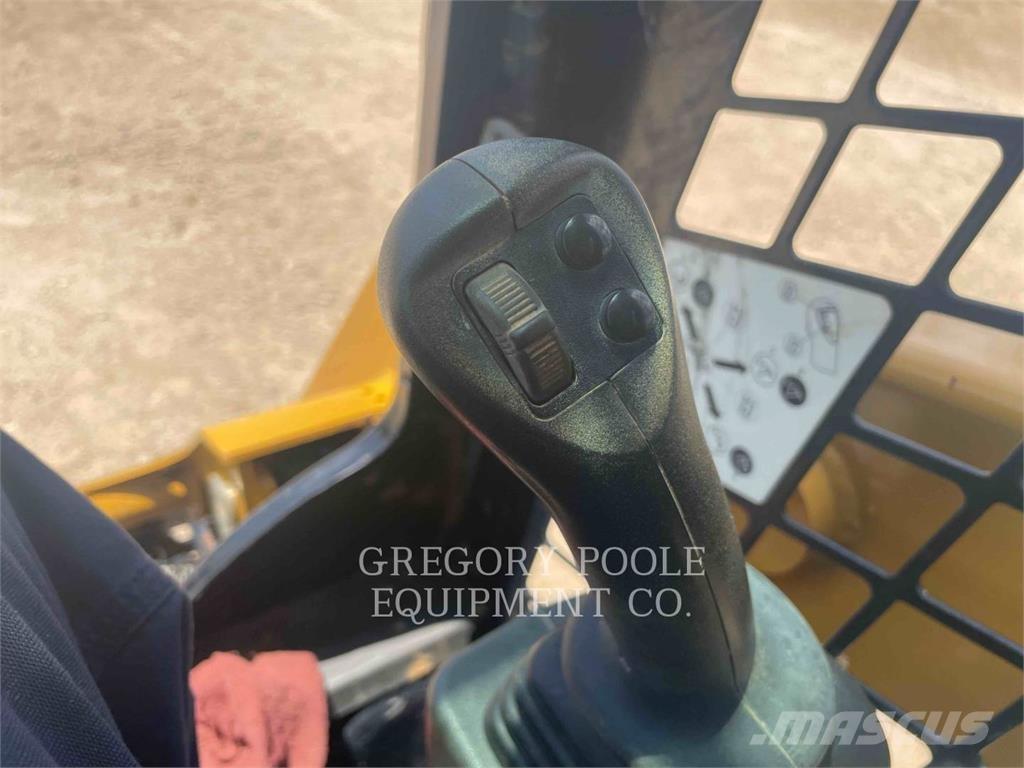CAT 259D3 Bandlastare